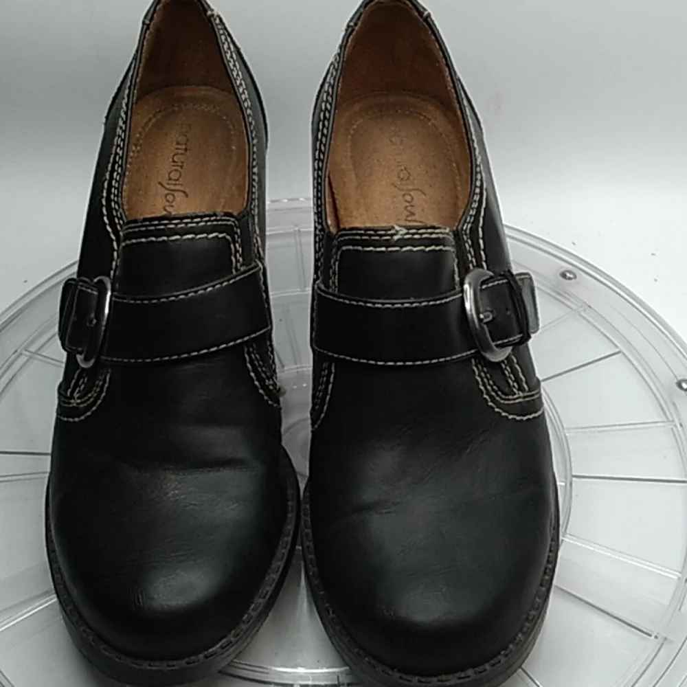 Natural Soul 6 black heels